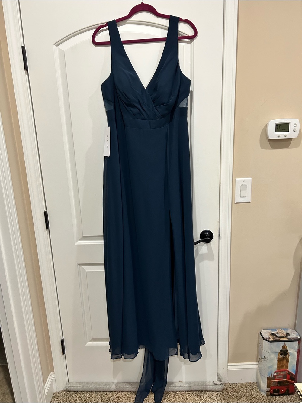 NWT Azazie Sleeveless Navy V-Neck Bridesmaid Dress with Waist Tie and Leg Slit
